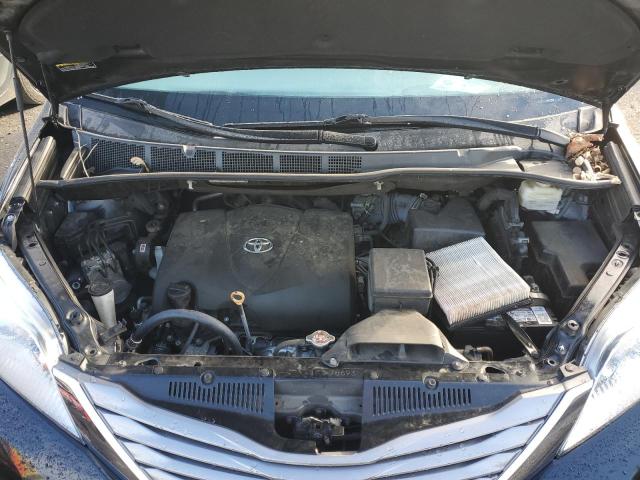 Photo 7 from auction – 2017 TOYOTA SIENNA XLE with VIN 5TDYZ3DC4HS854853