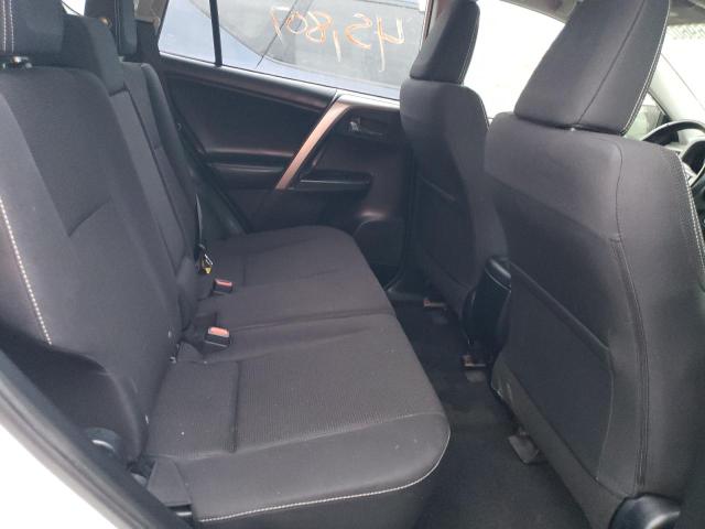 Photo 6 from auction – 2017 TOYOTA RAV4 XLE with VIN JTMWFREV1HJ123748