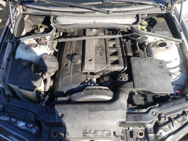 Photo 7 from auction – 2004 BMW 325 XIT with VIN WBAEP33474PF03555
