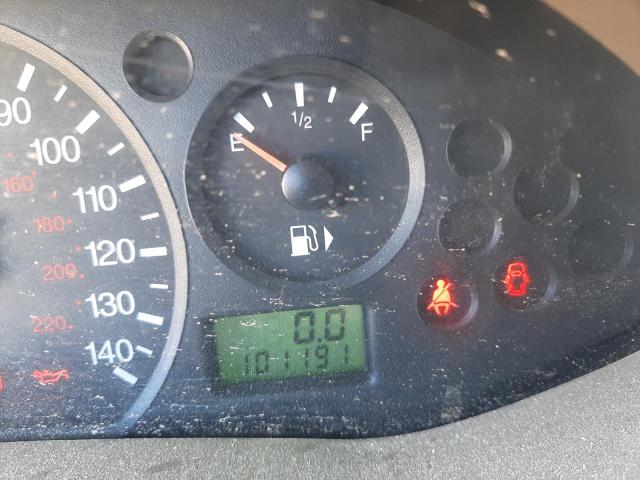 Photo 8 from auction – 2005 FORD FOCUS ZX4 with VIN 1FAFP34N25W249259