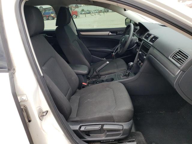 Photo 5 from auction – 2015 VOLKSWAGEN PASSAT S with VIN 1VWAS7A32FC004619