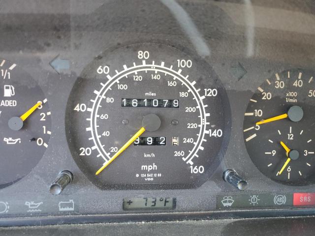 Photo 8 from auction – 1992 MERCEDES-BENZ 400 E with VIN WDBEA34E0NB726560