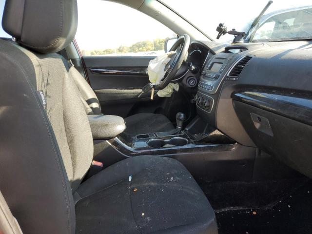 Photo 5 from auction – 2014 KIA SORENTO LX with VIN 5XYKT3A64EG511149
