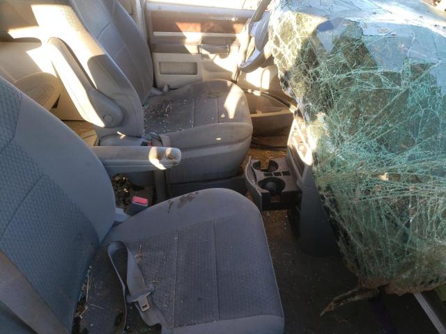 Photo 5 from auction – 2010 CHRYSLER TOWN & COU with VIN 2A4RR5D16AR500632