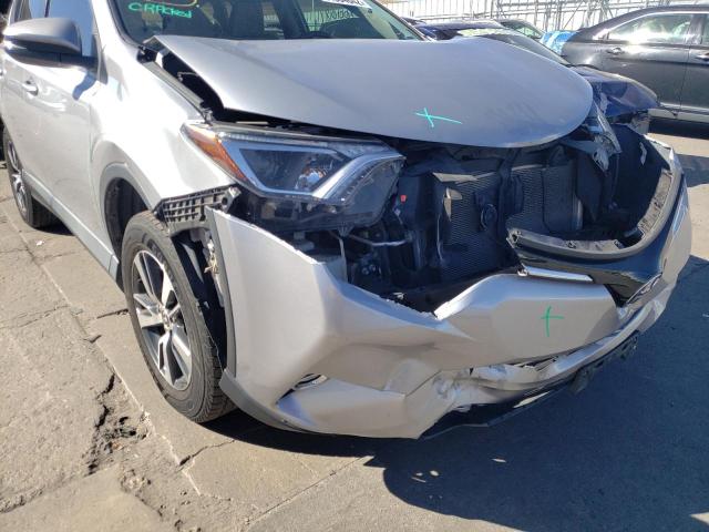 Photo 9 from auction – 2016 TOYOTA RAV4 XLE with VIN 2T3RFREV4GW450660
