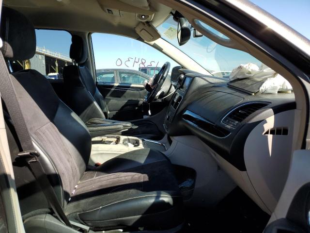 Photo 5 from auction – 2014 CHRYSLER TOWN & COU with VIN 2C4RC1CG8ER279689