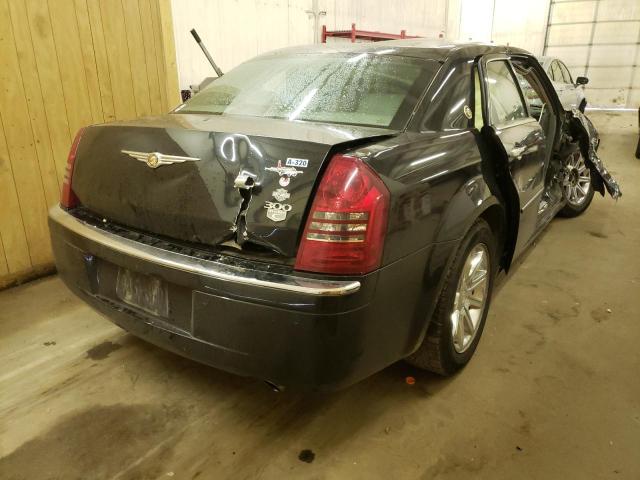 Photo 4 from auction – 2005 CHRYSLER 300C with VIN 2C3AA63H25H609717