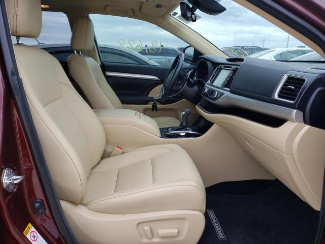 Photo 5 from auction – 2018 TOYOTA HIGHLANDER with VIN 5TDKZRFH9JS266521