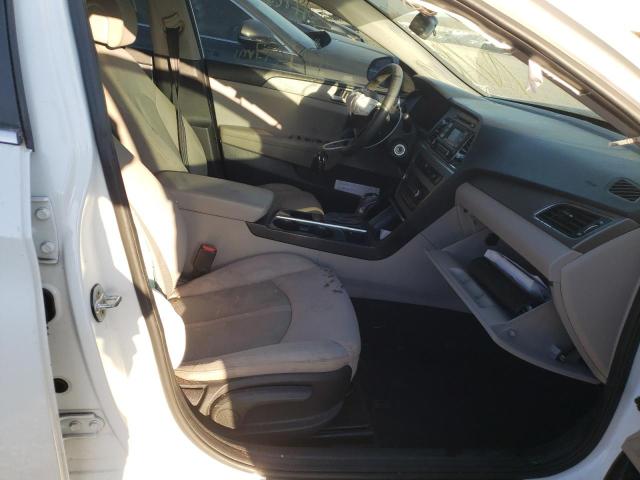 Photo 5 from auction – 2017 HYUNDAI SONATA SE with VIN 5NPE24AF6HH526755