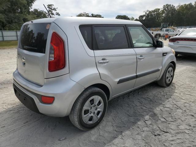 Photo 3 from auction – 2013 KIA SOUL with VIN KNDJT2A57D7775331