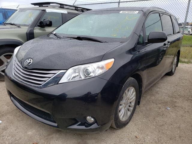 Photo 2 from auction – 2017 TOYOTA SIENNA XLE with VIN 5TDYZ3DC8HS774441