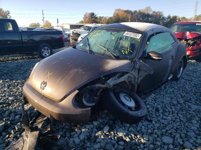 Photo 2 from auction – 2012 VOLKSWAGEN BEETLE with VIN 3VWJP7AT9CM656553