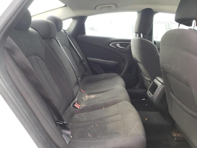 Photo 6 from auction – 2015 CHRYSLER 200 LIMITE with VIN 1C3CCCAB3FN659924