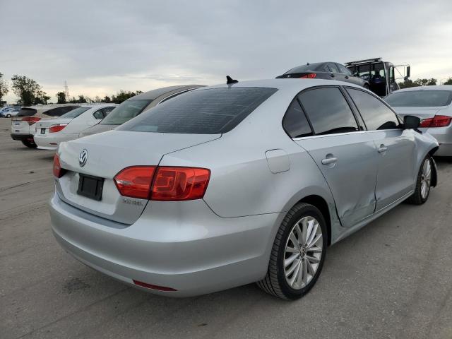 Photo 4 from auction – 2012 VOLKSWAGEN JETTA SEL with VIN 3VWLP7AJ1CM416713
