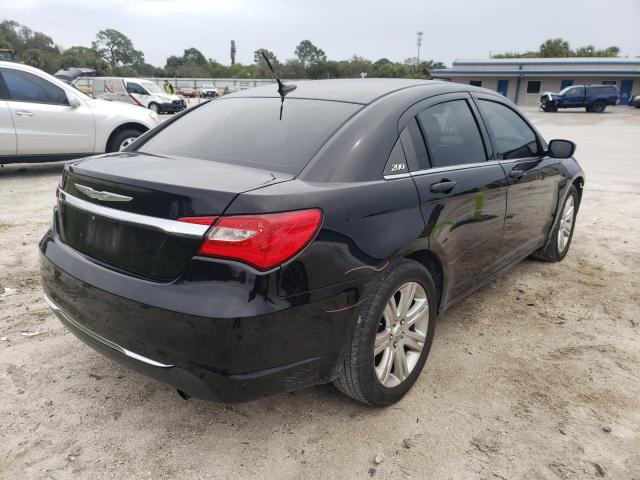 Photo 4 from auction – 2013 CHRYSLER 200 TOURIN with VIN 1C3CCBBB1DN553090