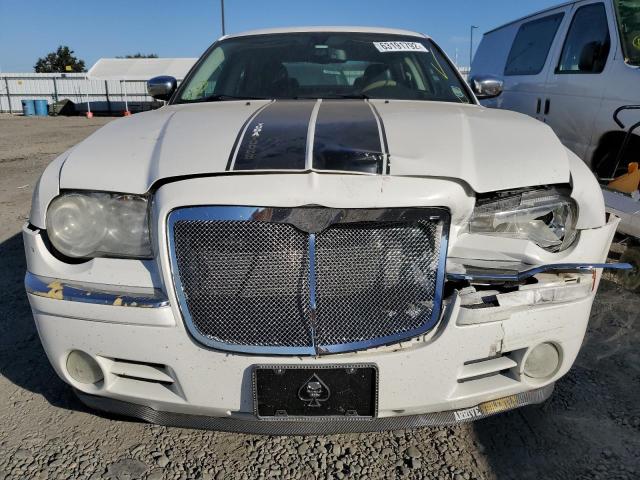 Photo 9 from auction – 2008 CHRYSLER 300C with VIN 2C3KA63HX8H201040