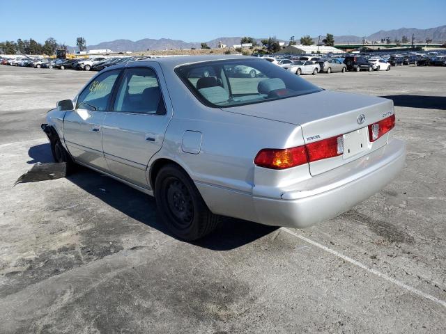 Photo 3 from auction – 2000 TOYOTA CAMRY CE with VIN JT2BG22K8Y0446562
