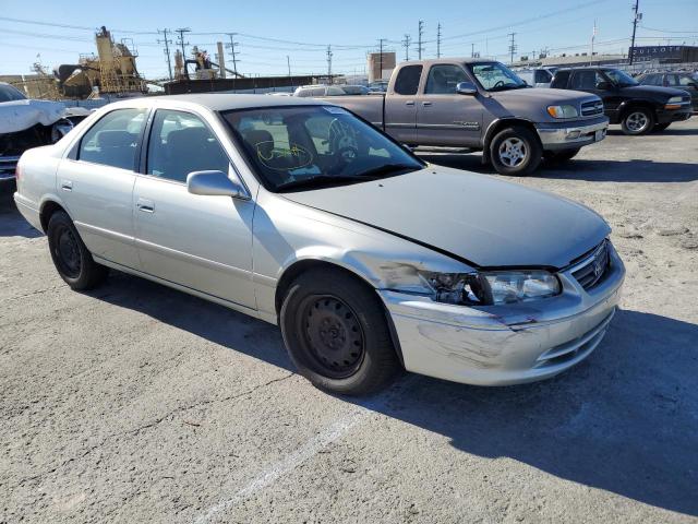 TOYOTA CAMRY CE 2000 with VIN JT2BG22K8Y0446562 - Photo from auction