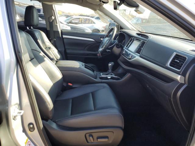 Photo 5 from auction – 2019 TOYOTA HIGHLANDER with VIN 5TDJZRFH2KS949884