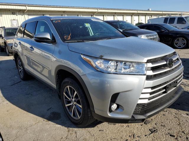 TOYOTA HIGHLANDER 2019 with VIN 5TDJZRFH2KS949884 - Photo from auction