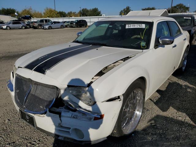 Photo 2 from auction – 2008 CHRYSLER 300C with VIN 2C3KA63HX8H201040