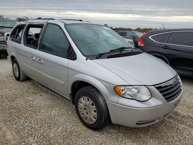 CHRYSLER TOWN & COU 2005 with VIN 2C4GP44R25R173154 - Photo from auction