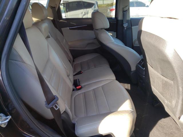 Photo 6 from auction – 2017 KIA SORENTO EX with VIN 5XYPHDA57HG282118