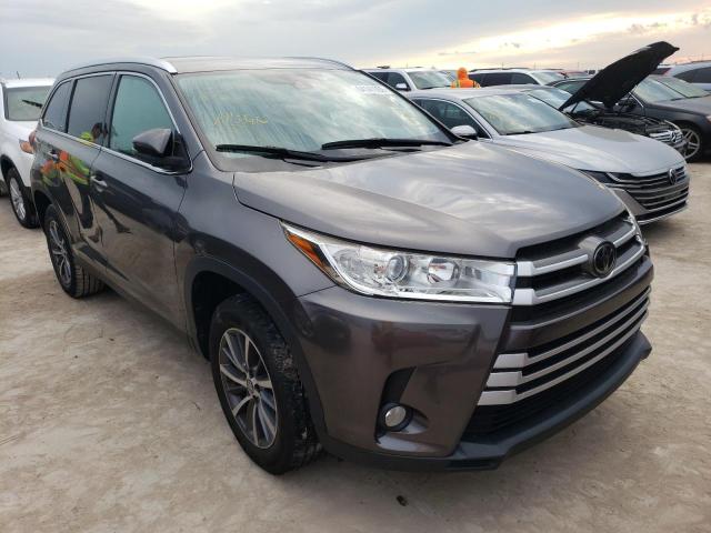 TOYOTA HIGHLANDER 2019 with VIN 5TDKZRFH5KS553517 - Photo from auction