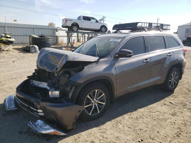 Photo 2 from auction – 2017 TOYOTA HIGHLANDER with VIN 5TDJZRFH8HS472970