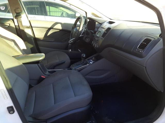 Photo 5 from auction – 2017 KIA FORTE LX with VIN 3KPFK4A77HE040747