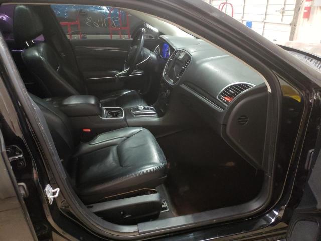 Photo 5 from auction – 2017 CHRYSLER 300 LIMITE with VIN 2C3CCAAG2HH552956