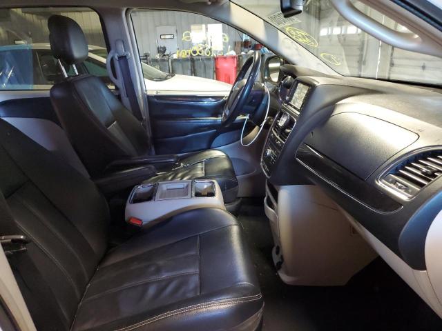 Photo 5 from auction – 2013 CHRYSLER TOWN & COU with VIN 2C4RC1BG1DR722359