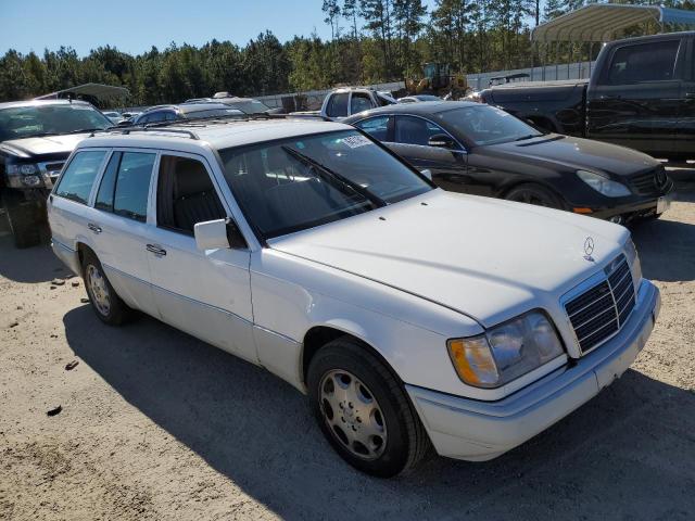 MERCEDES-BENZ E320 1994 with VIN WDBEA92E9RF268859 - Photo from auction