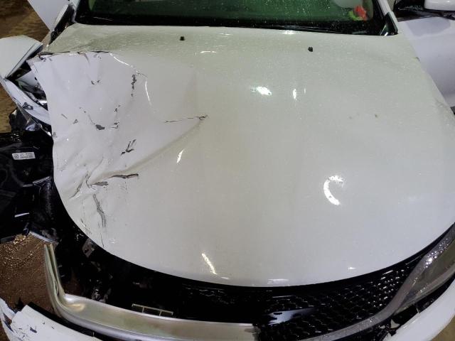 Photo 7 from auction – 2016 CHRYSLER 200 C with VIN 1C3CCCEG2GN147935