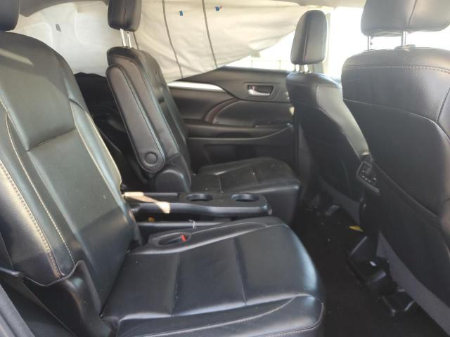 Photo 6 from auction – 2017 TOYOTA HIGHLANDER with VIN 5TDJZRFH2HS363856