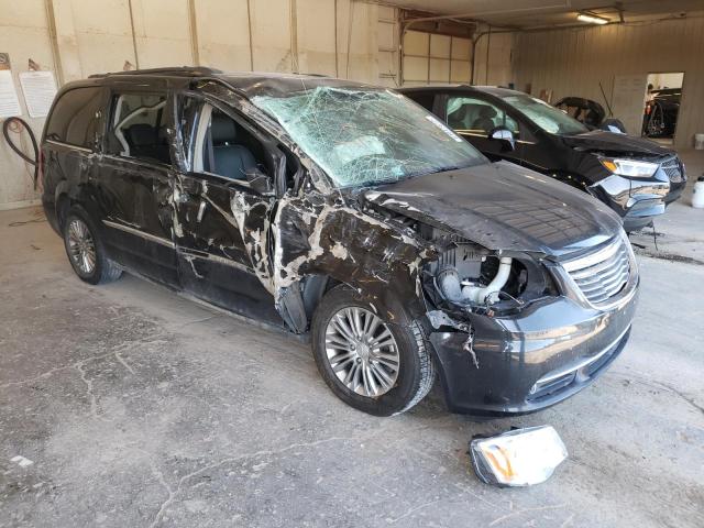 Photo 1 from auction – 2016 CHRYSLER TOWN & COU with VIN 2C4RC1CGXGR166989