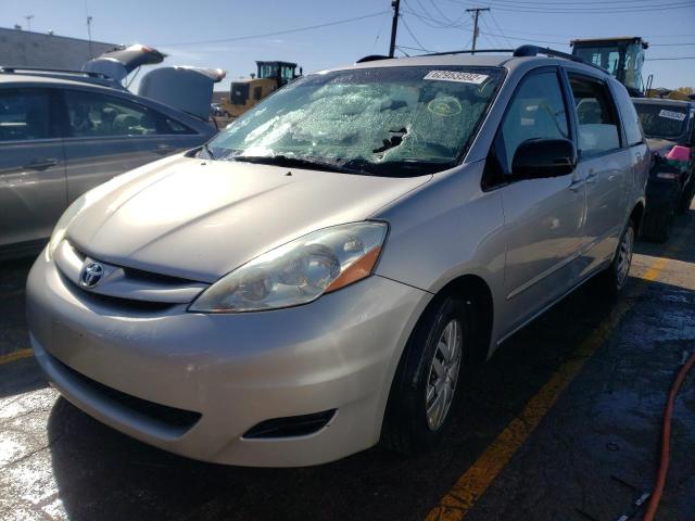 Photo 2 from auction – 2010 TOYOTA SIENNA with VIN 5TDKK4CC7AS314548
