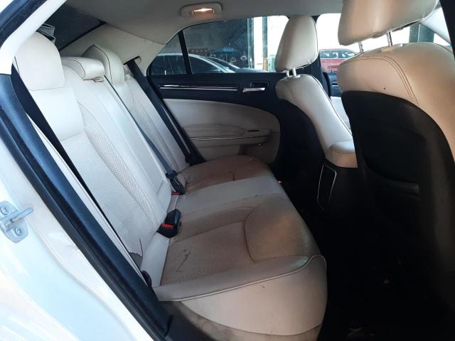 Photo 6 from auction – 2018 CHRYSLER 300 LIMITE with VIN 2C3CCAKG0JH226674