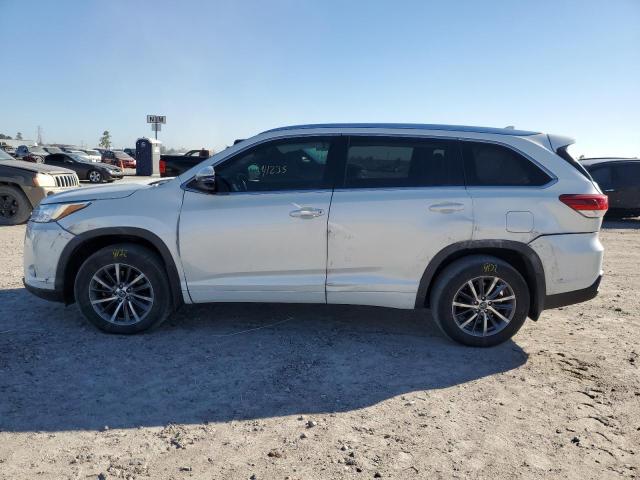Photo 9 from auction – 2018 TOYOTA HIGHLANDER with VIN 5TDKZRFH1JS535451