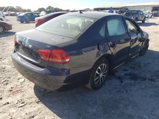 Photo 4 from auction – 2015 VOLKSWAGEN PASSAT S with VIN 1VWAT7A3XFC040930