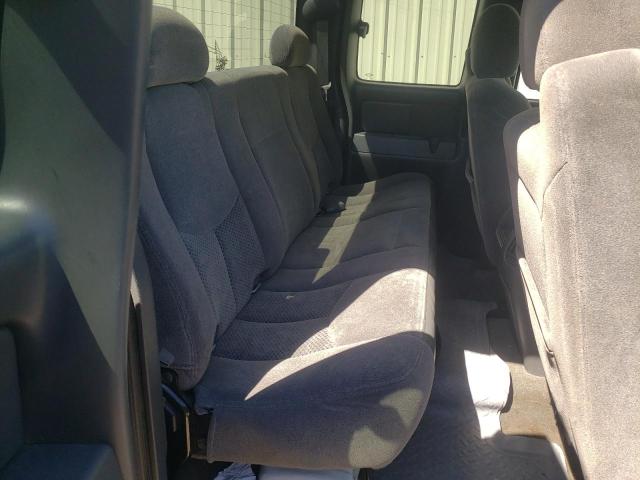 Photo 6 from auction – 2005 CHEVROLET SILVERADO with VIN 1GCEK19Z05Z224458
