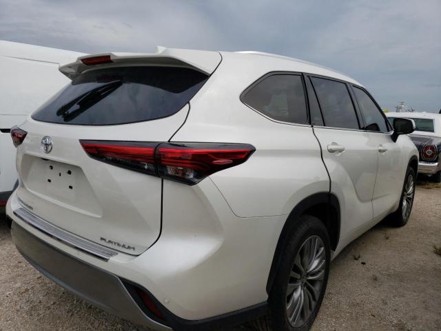 Photo 4 from auction – 2021 TOYOTA HIGHLANDER with VIN 5TDFZRAH1MS069761