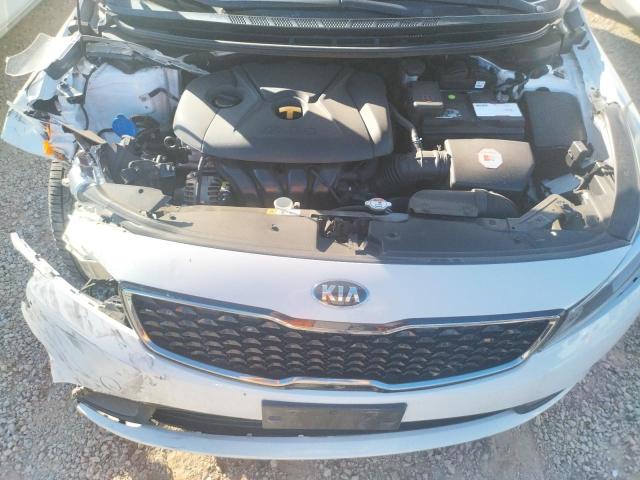 Photo 7 from auction – 2017 KIA FORTE LX with VIN KNAFK5A85H5694721