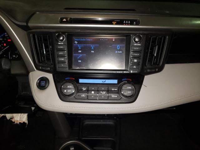 Photo 9 from auction – 2017 TOYOTA RAV4 XLE with VIN 2T3RFREV3HW569107
