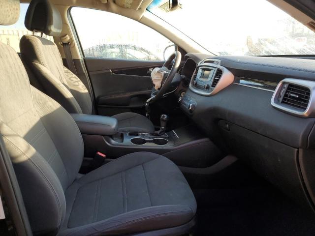 Photo 5 from auction – 2016 KIA SORENTO LX with VIN 5XYPG4A37GG171696