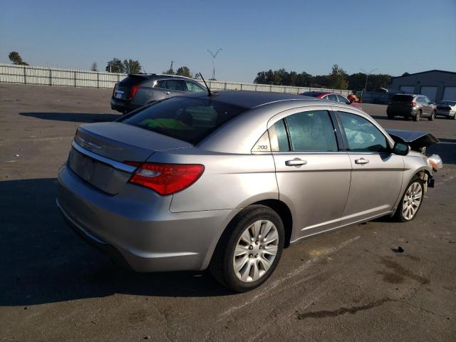 Photo 4 from auction – 2014 CHRYSLER 200 LX with VIN 1C3CCBABXEN230319