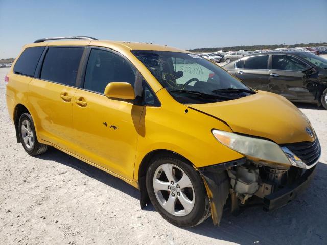 TOYOTA SIENNA LE 2011 with VIN 5TDKK3DCXBS136418 - Photo from auction
