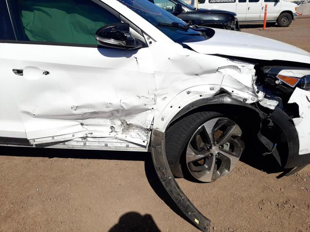 Photo 9 from auction – 2016 HYUNDAI TUCSON LIM with VIN KM8J33A20GU079780