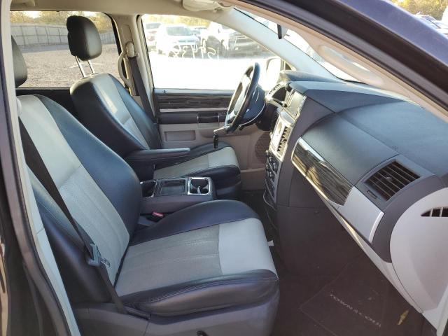 Photo 5 from auction – 2010 CHRYSLER TOWN & COU with VIN 2A4RR5D17AR299226