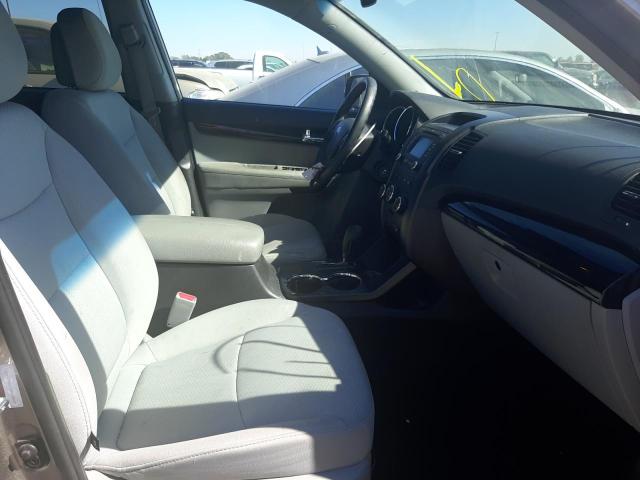 Photo 5 from auction – 2013 KIA SORENTO LX with VIN 5XYKT3A67DG418527